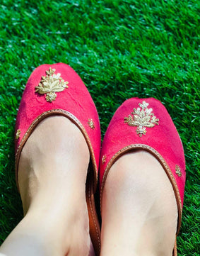 MAROON BEAUTY ( Limited Stock Up to 47% 🤩 )