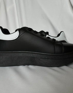 BLACK SELF SNEAKER