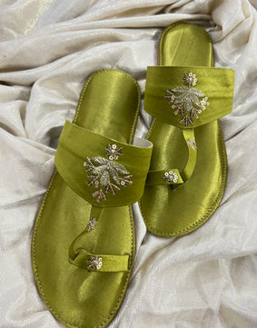 Green beauty Kolhapuri