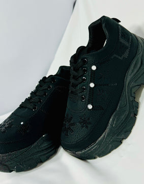 BLACK PEARL SNEAKERS