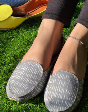 Grey line Loafer